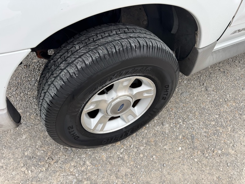 Ford Explorer Sport Trac 4WD 2002