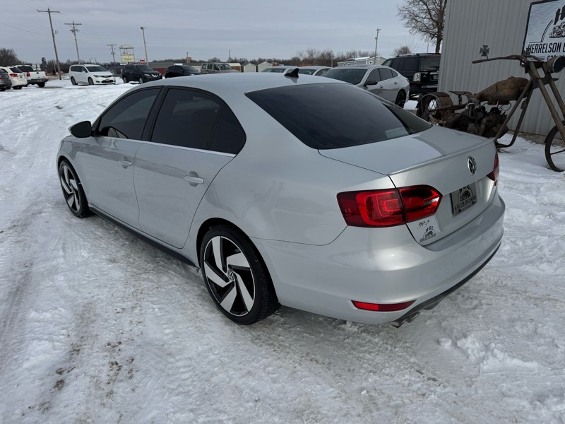 Volkswagen Jetta  2013