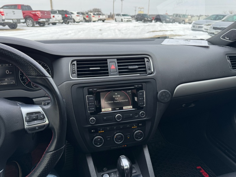 Volkswagen Jetta  2013