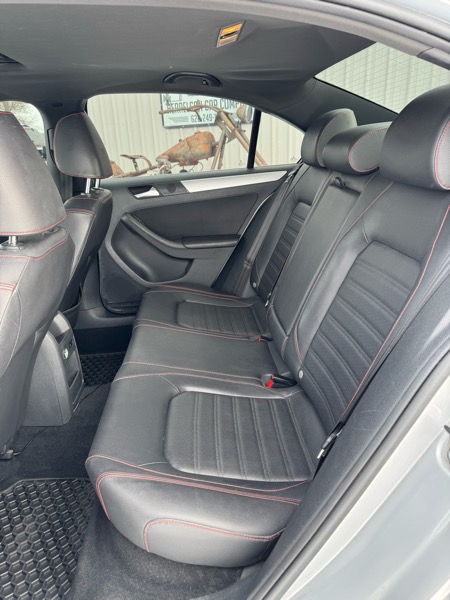 Volkswagen Jetta  2013