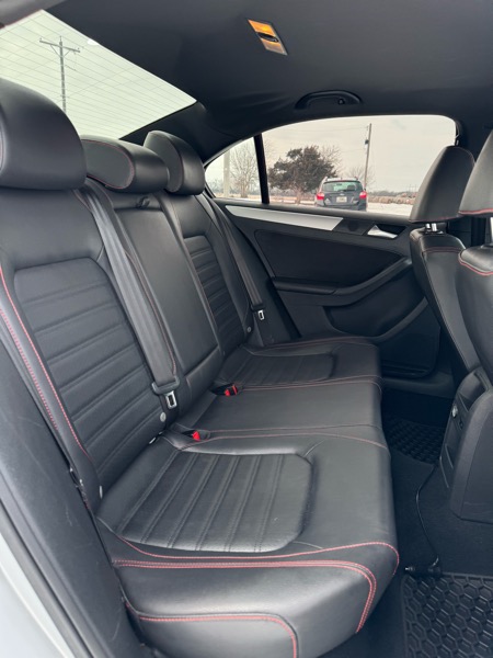 Volkswagen Jetta  2013