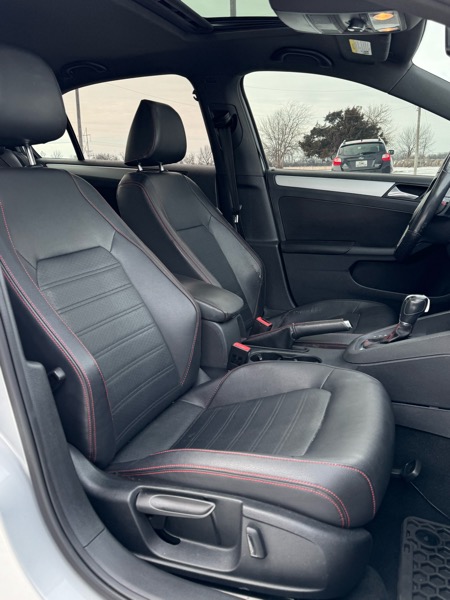 Volkswagen Jetta  2013