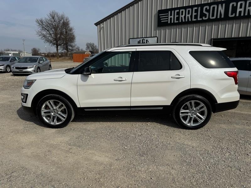 Ford Explorer XLT FWD 2017