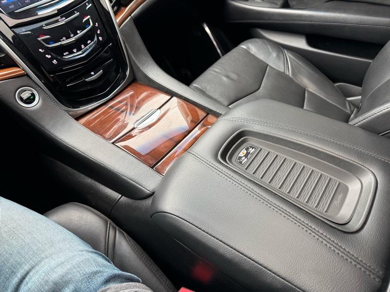 Cadillac Escalade  2018