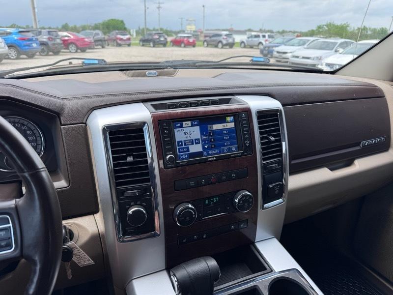 RAM 1500 Laramie Crew Cab 4WD 2012