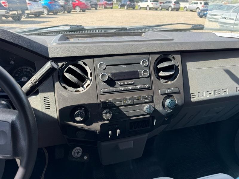 Ford F-250 SD XL Crew Cab 2WD 2016