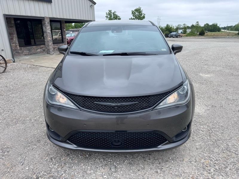 Chrysler Pacifica  2019