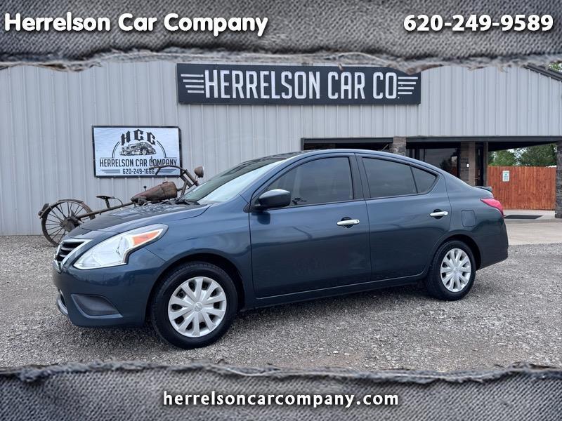 2016 Nissan Versa 1.6 SV Sedan