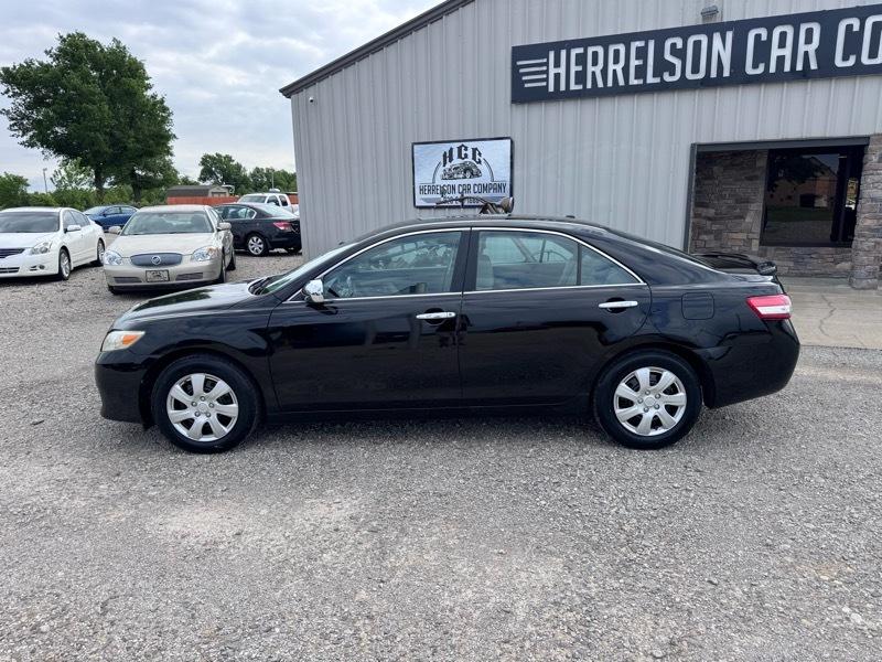 Toyota Camry LE 2011