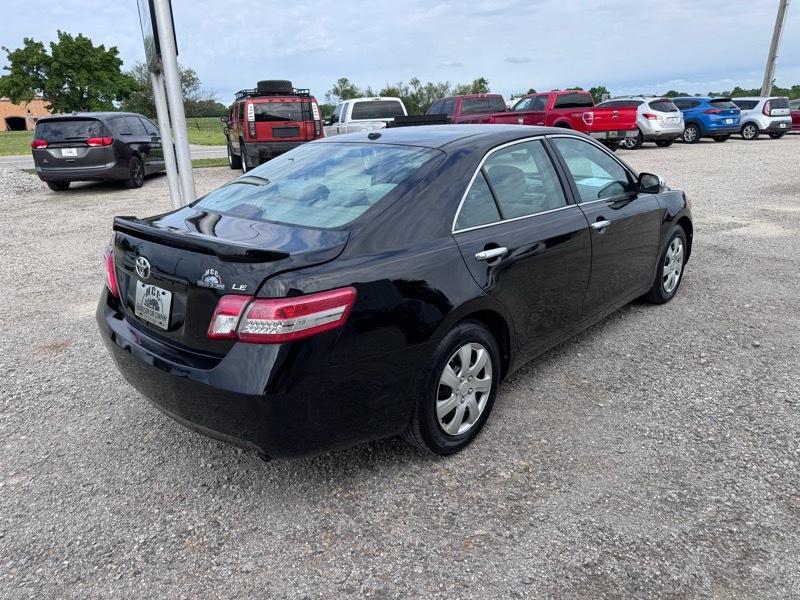 Toyota Camry LE 2011