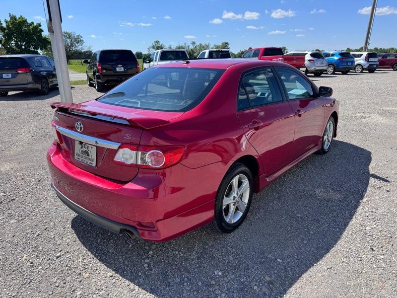 Toyota Corolla S 2011