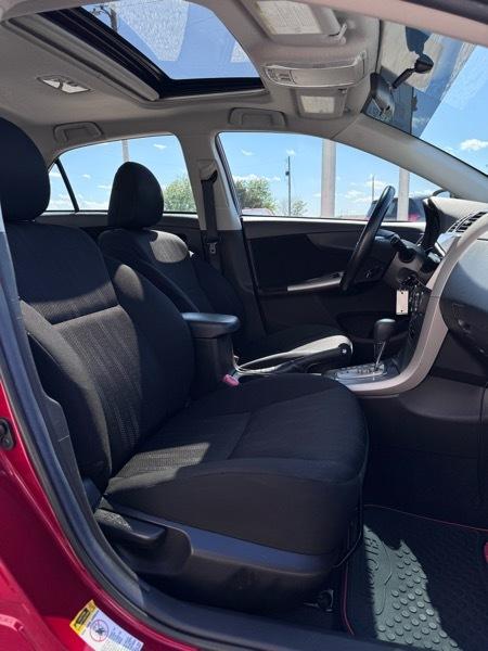 Toyota Corolla S 2011
