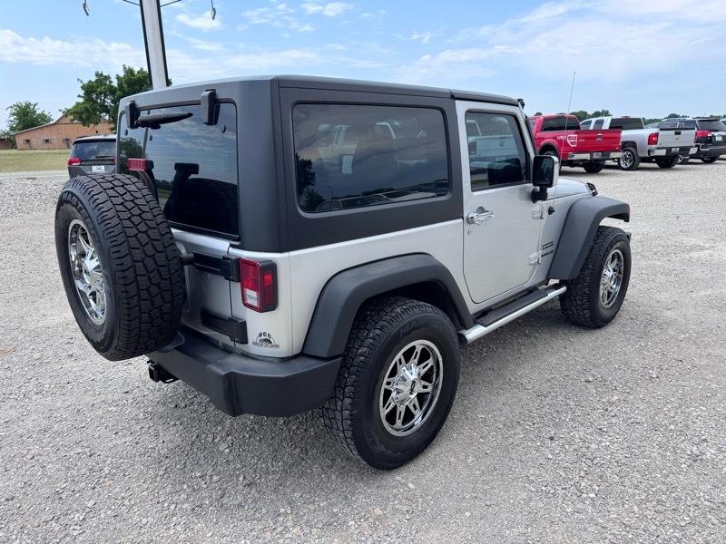 Jeep Wrangler Sport 4WD 2011