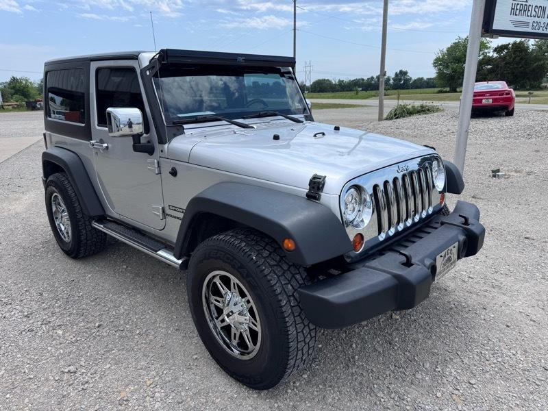 Jeep Wrangler Sport 4WD 2011