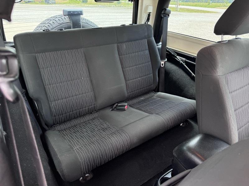 Jeep Wrangler Sport 4WD 2011