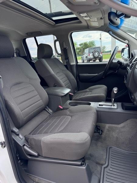 Nissan Frontier Nismo Crew Cab 4WD 2006