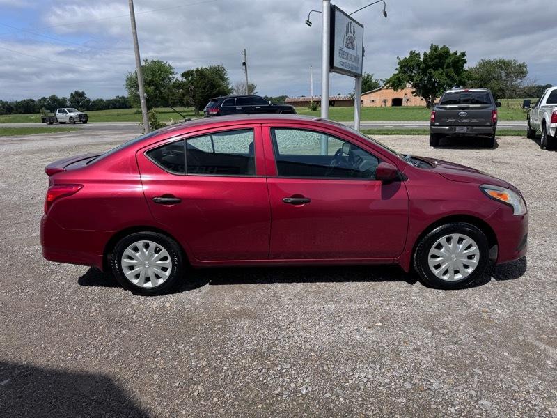Nissan Versa 1.6 S Plus 2016