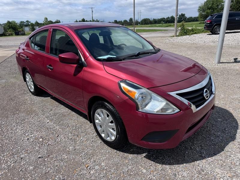 Nissan Versa 1.6 S Plus 2016