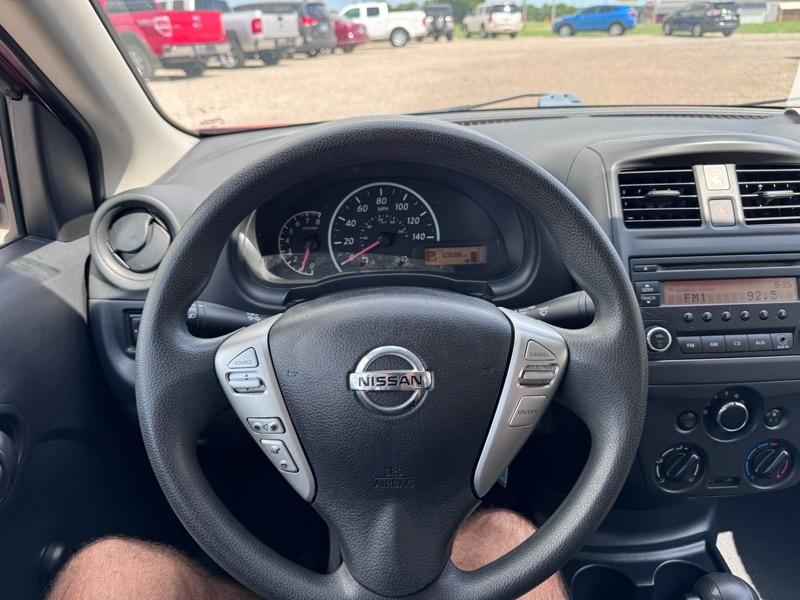 Nissan Versa 1.6 S Plus 2016