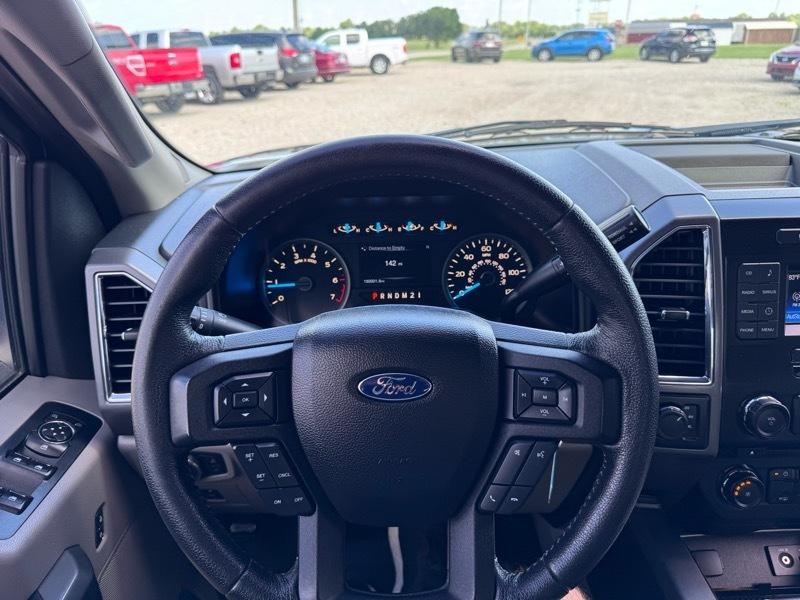 Ford F-150 XLT SuperCab 4WD 2015