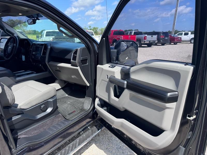 Ford F-150 XLT SuperCab 4WD 2015