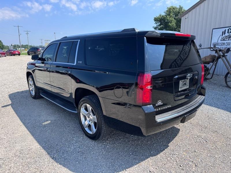 Chevrolet Suburban LTZ 4WD 2015