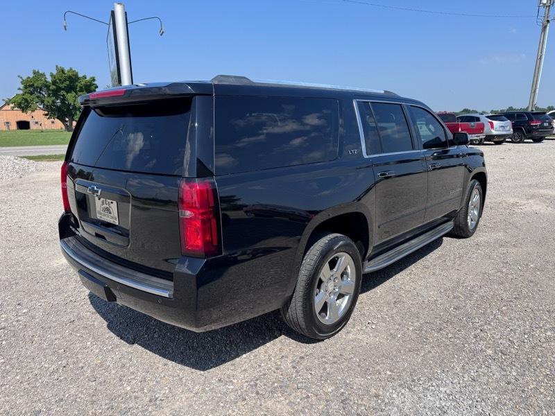 Chevrolet Suburban LTZ 4WD 2015