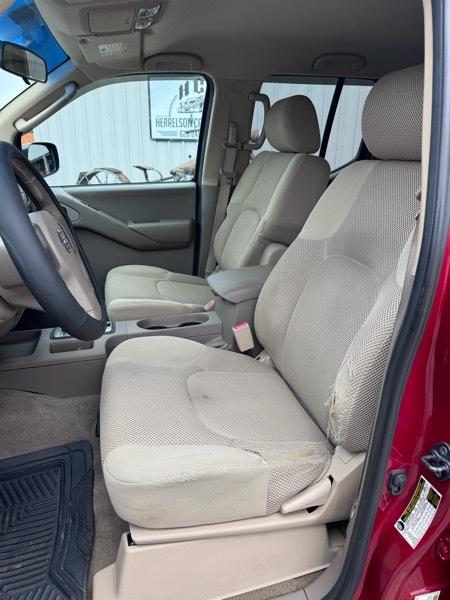 Nissan Frontier SE Crew Cab 2WD 2009
