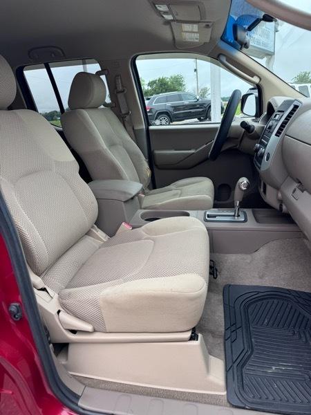 Nissan Frontier SE Crew Cab 2WD 2009