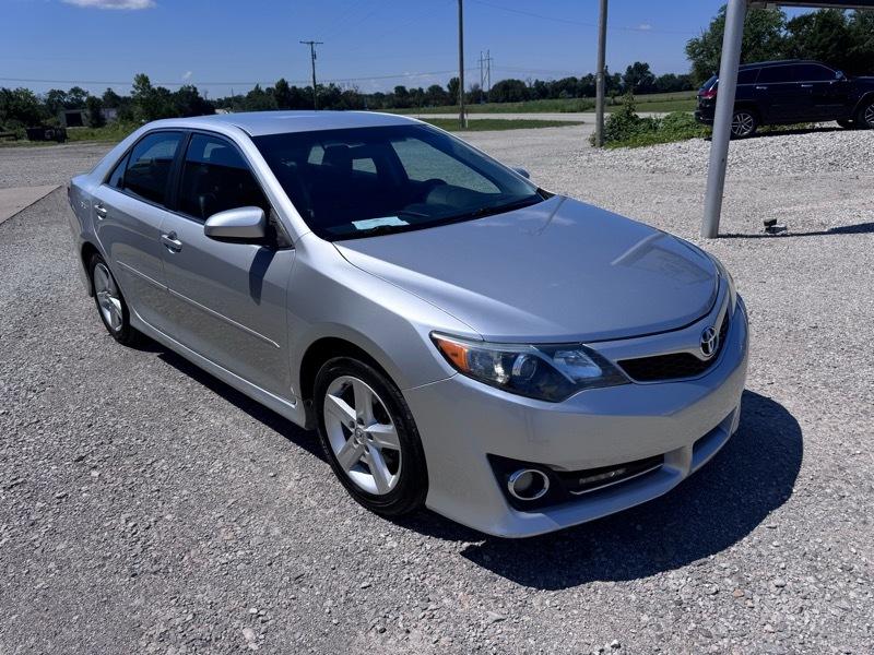 Toyota Camry SE 2014