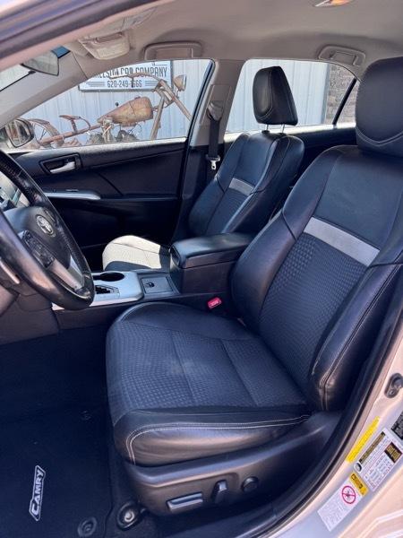Toyota Camry SE 2014