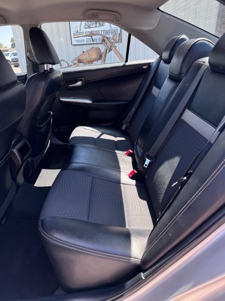 Toyota Camry SE 2014