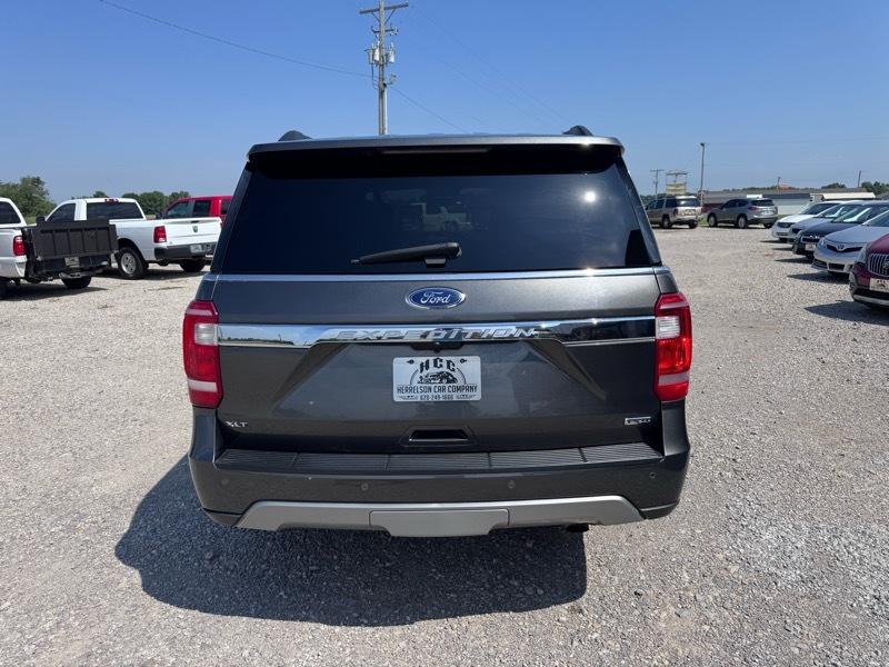 Ford Expedition  2021