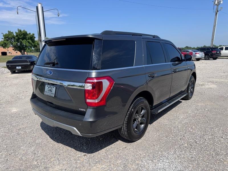 Ford Expedition  2021