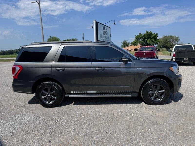 Ford Expedition  2021