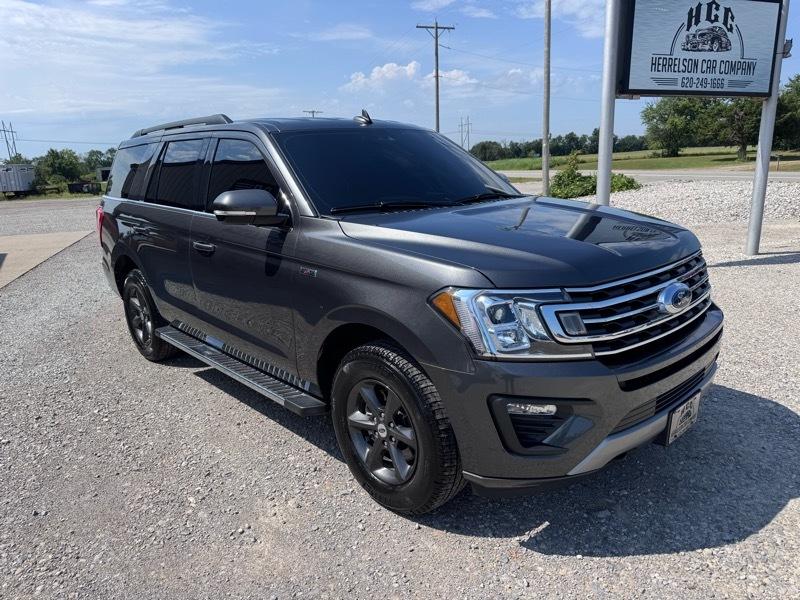 Ford Expedition  2021