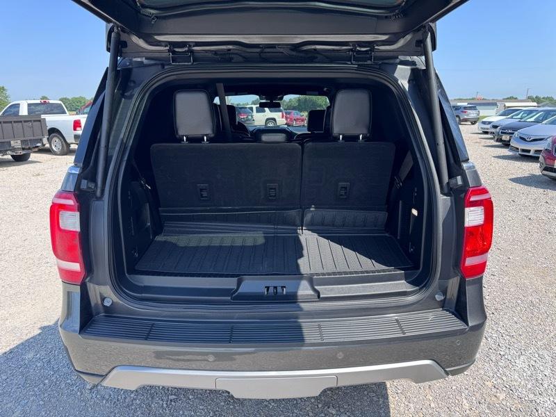 Ford Expedition  2021