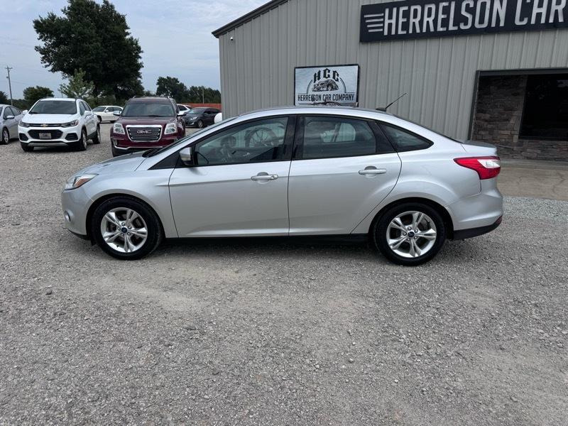 Ford Focus SE Sedan 2014