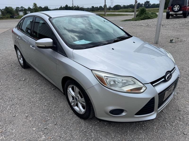 Ford Focus SE Sedan 2014