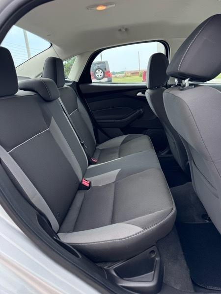 Ford Focus SE Sedan 2014