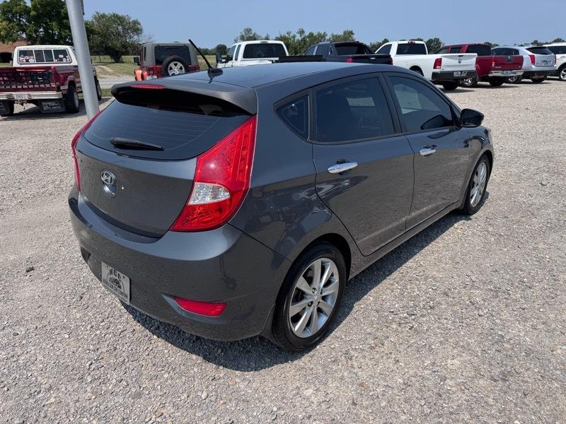 Hyundai Accent SE Hatchback Auto 2013