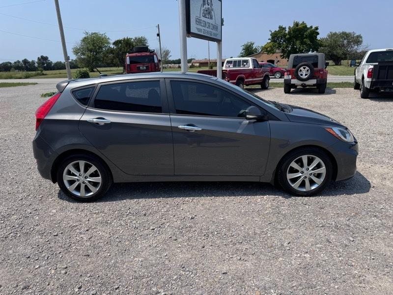 Hyundai Accent SE Hatchback Auto 2013