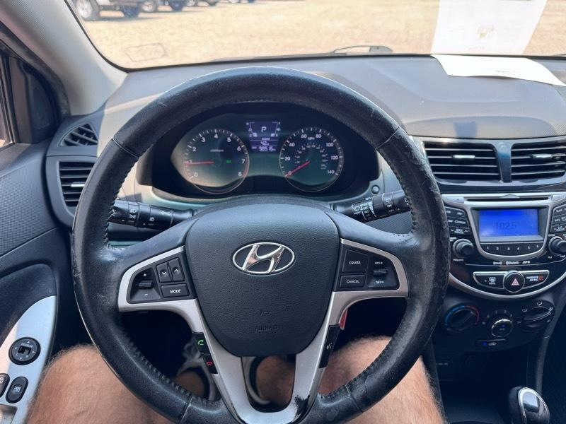 Hyundai Accent SE Hatchback Auto 2013