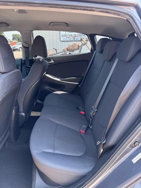 Hyundai Accent SE Hatchback Auto 2013