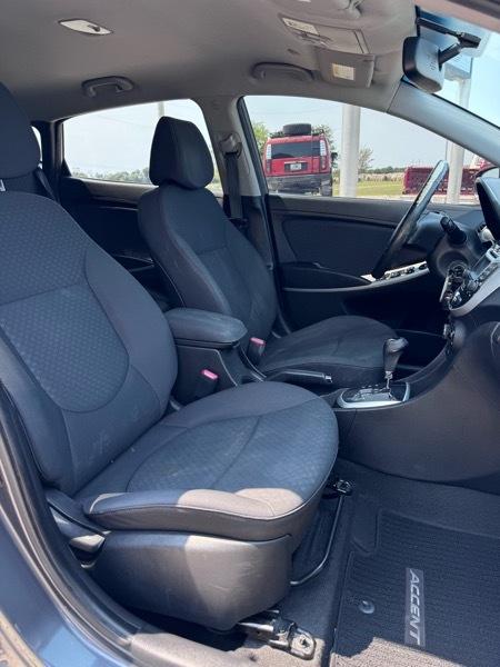 Hyundai Accent SE Hatchback Auto 2013