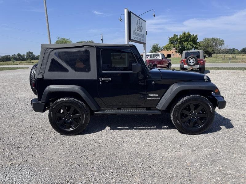 Jeep Wrangler Sport 4WD 2014