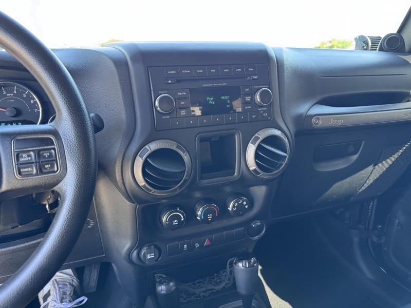 Jeep Wrangler Sport 4WD 2014