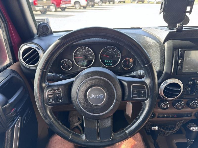 Jeep Wrangler Unlimited Sahara 4WD 2013