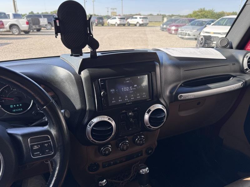 Jeep Wrangler Unlimited Sahara 4WD 2013