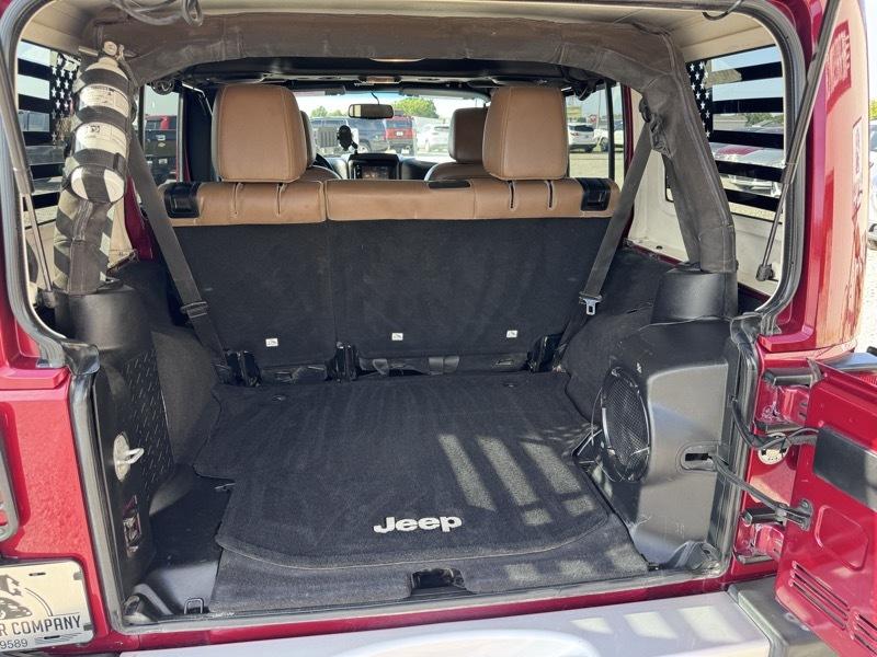 Jeep Wrangler Unlimited Sahara 4WD 2013